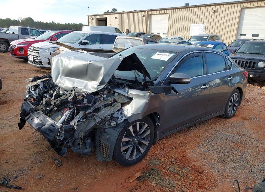 Photo 2 of 2017 Nissan Altima 2.5 SL (VIN 1N4AL3AP6HC161123)