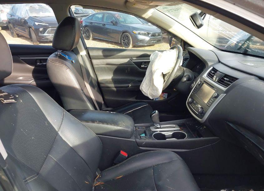 Photo 5 of 2017 Nissan Altima 2.5 SL (VIN 1N4AL3AP6HC161123)
