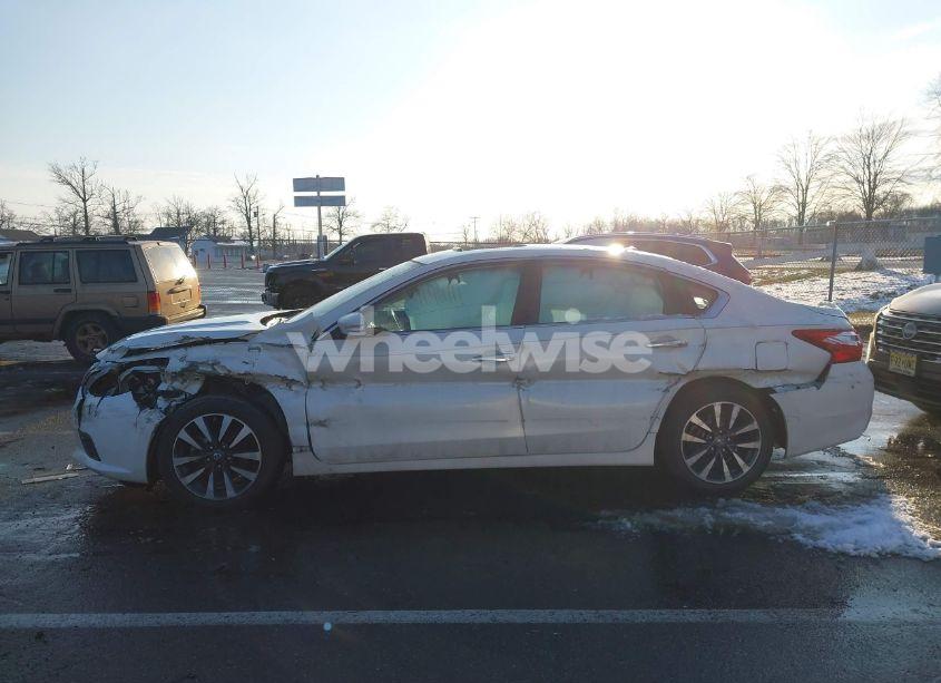 Photo 14 of 2017 Nissan Altima 2.5 SV (VIN 1N4AL3AP6HC162319)