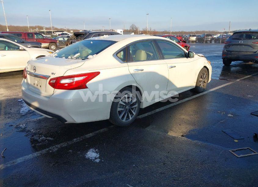 Photo 4 of 2017 Nissan Altima 2.5 SV (VIN 1N4AL3AP6HC162319)