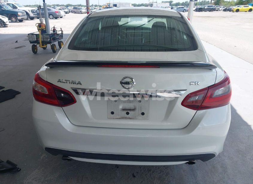 Photo 17 of 2017 Nissan Altima 2.5 SR (VIN 1N4AL3AP6HC190508)