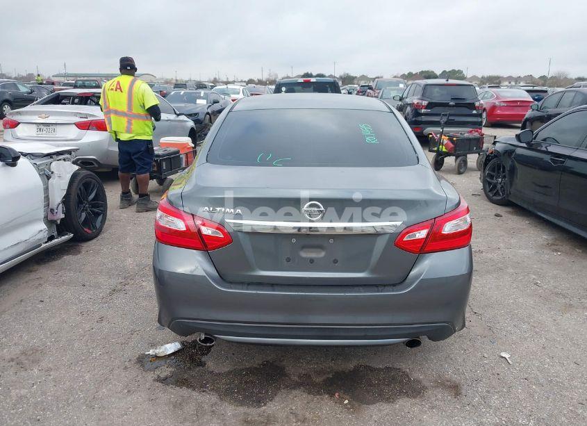 Photo 16 of 2017 Nissan Altima 2.5 S (VIN 1N4AL3AP6HC190962)