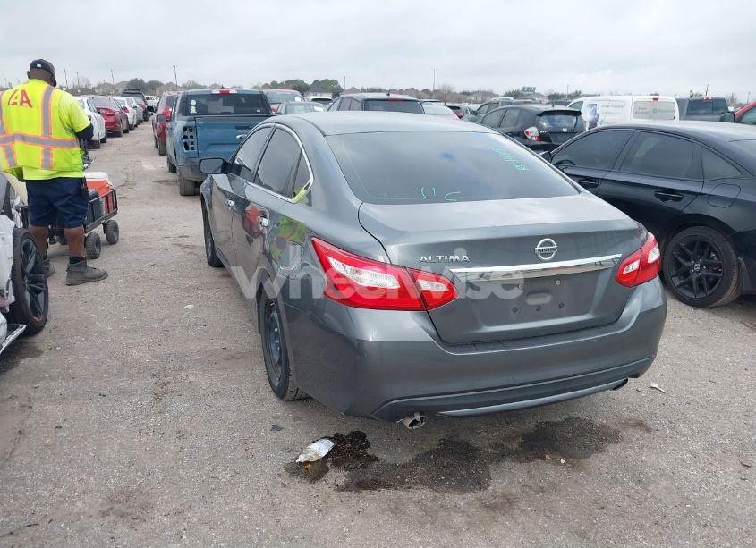 Photo 3 of 2017 Nissan Altima 2.5 S (VIN 1N4AL3AP6HC190962)