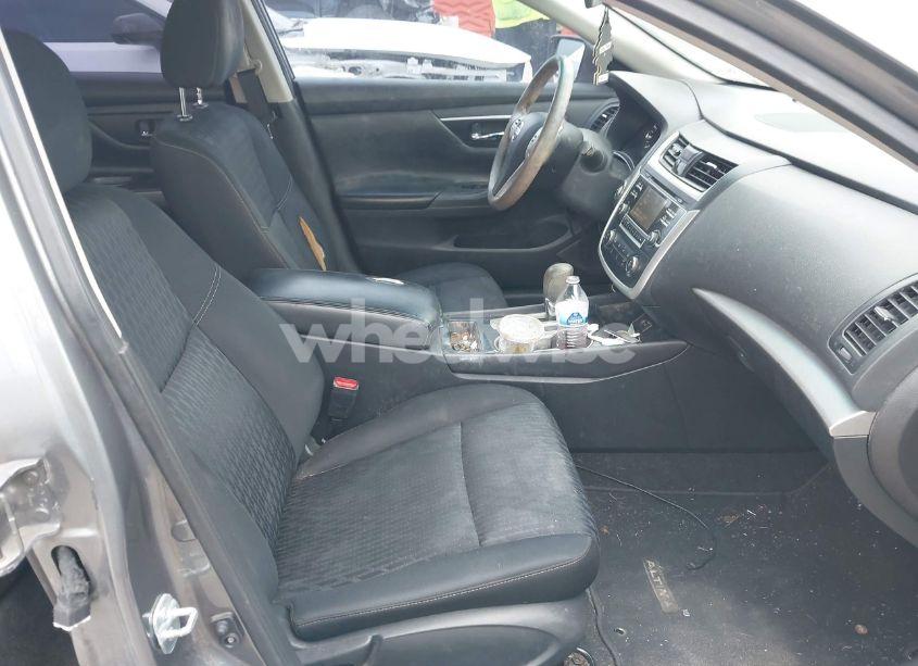 Photo 5 of 2017 Nissan Altima 2.5 S (VIN 1N4AL3AP6HC190962)
