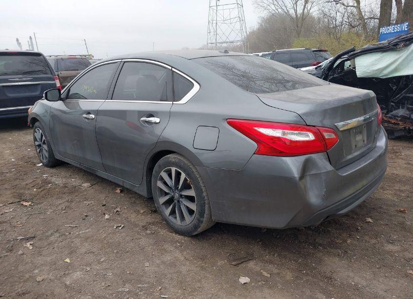 Photo 3 of 2017 Nissan Altima 2.5 SL (VIN 1N4AL3AP6HC197605)