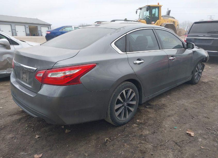Photo 4 of 2017 Nissan Altima 2.5 SL (VIN 1N4AL3AP6HC197605)