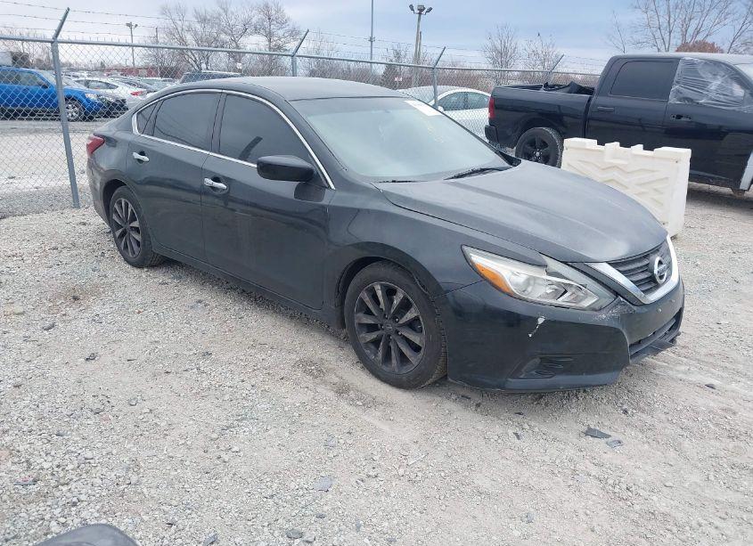 2017 Nissan Altima 2.5 SV (VIN 1N4AL3AP6HC207615) main photo