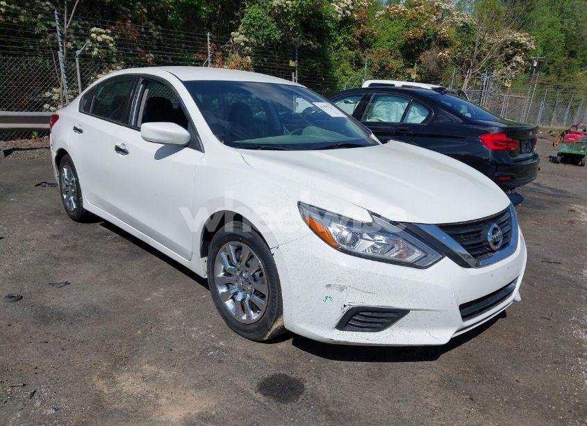 2017 Nissan Altima 2.5 S (VIN 1N4AL3AP6HC220218) main photo