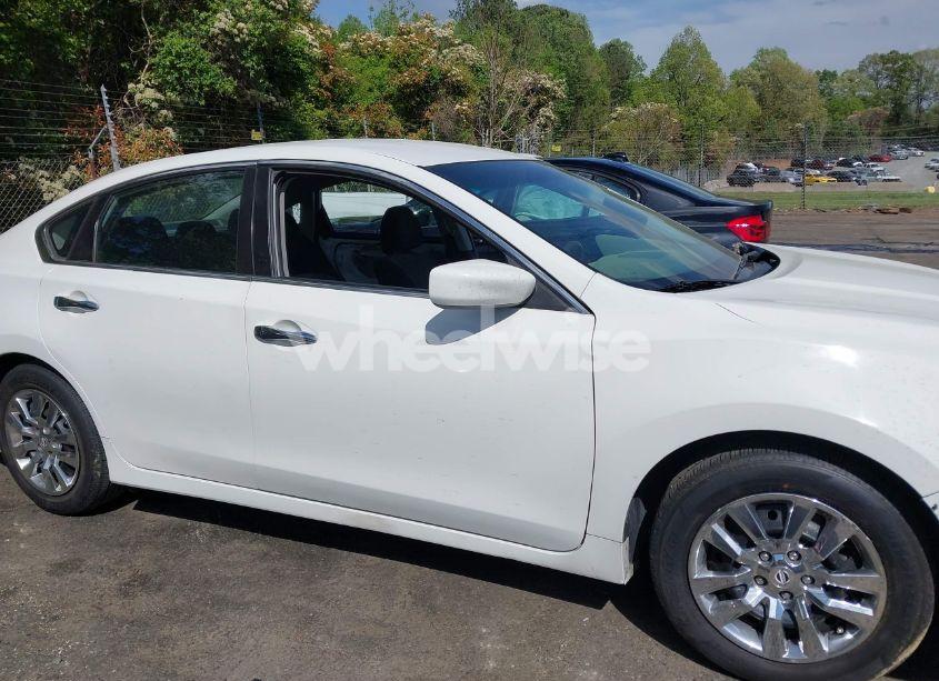 Photo 14 of 2017 Nissan Altima 2.5 S (VIN 1N4AL3AP6HC220218)
