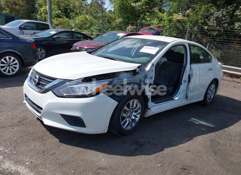 Photo 2 of 2017 Nissan Altima 2.5 S (VIN 1N4AL3AP6HC220218)