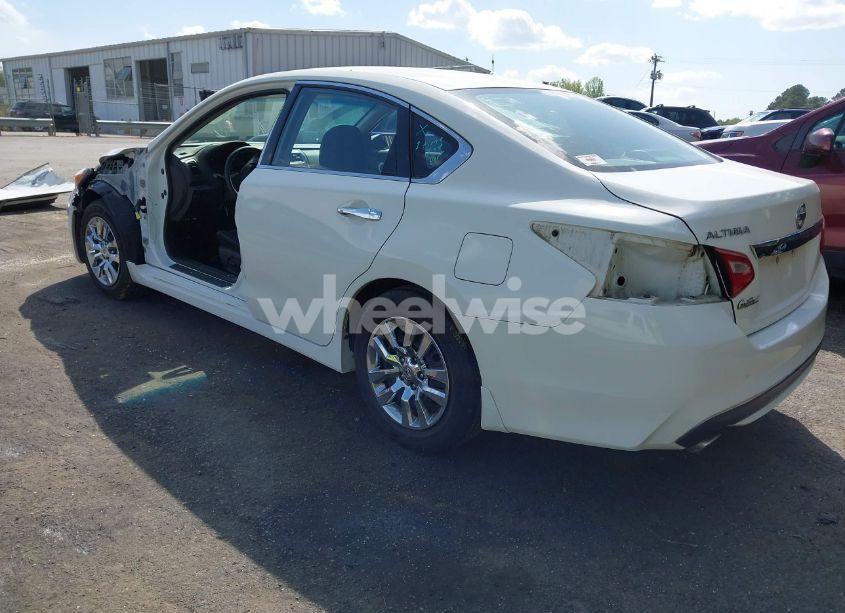 Photo 3 of 2017 Nissan Altima 2.5 S (VIN 1N4AL3AP6HC220218)