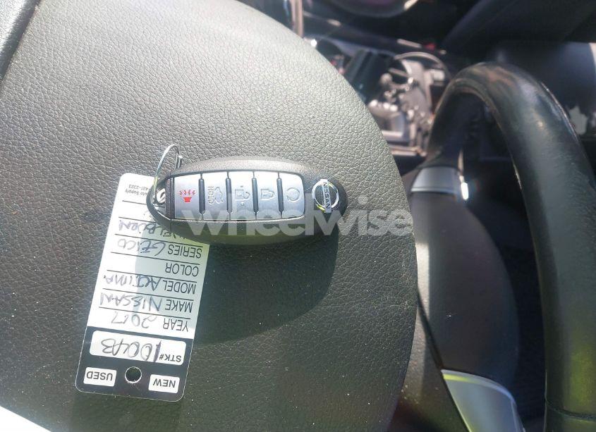 Photo 11 of 2017 Nissan Altima 2.5 SV (VIN 1N4AL3AP6HC220655)