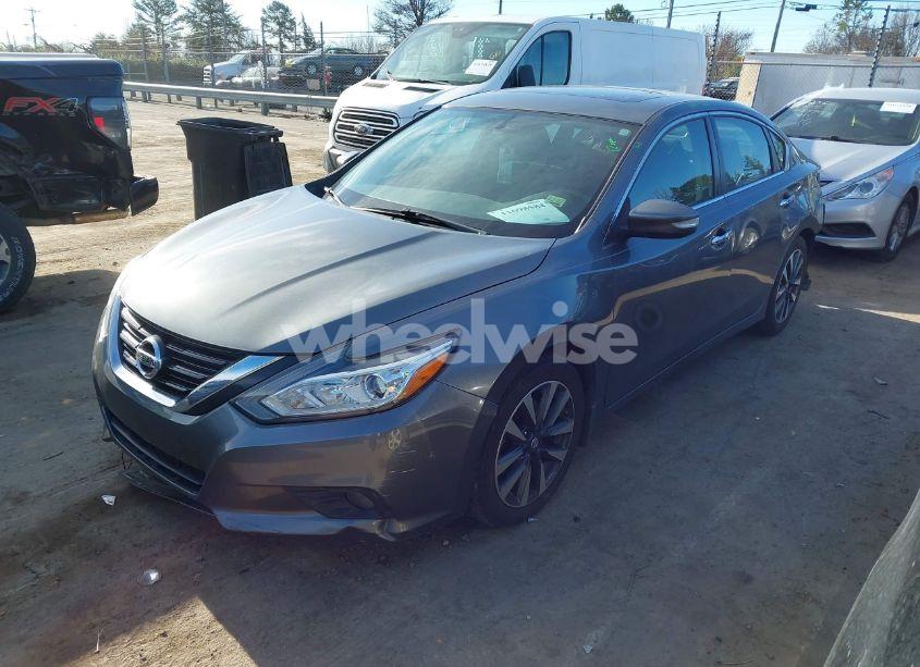 Photo 2 of 2017 Nissan Altima 2.5 SV (VIN 1N4AL3AP6HC220655)