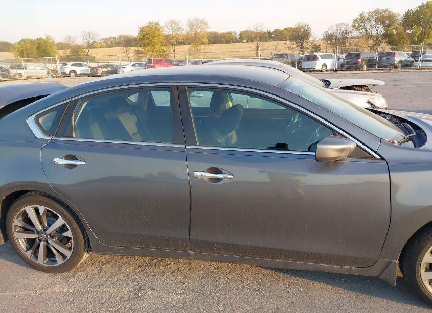 Photo 13 of 2017 Nissan Altima 2.5 SR (VIN 1N4AL3AP6HC222194)