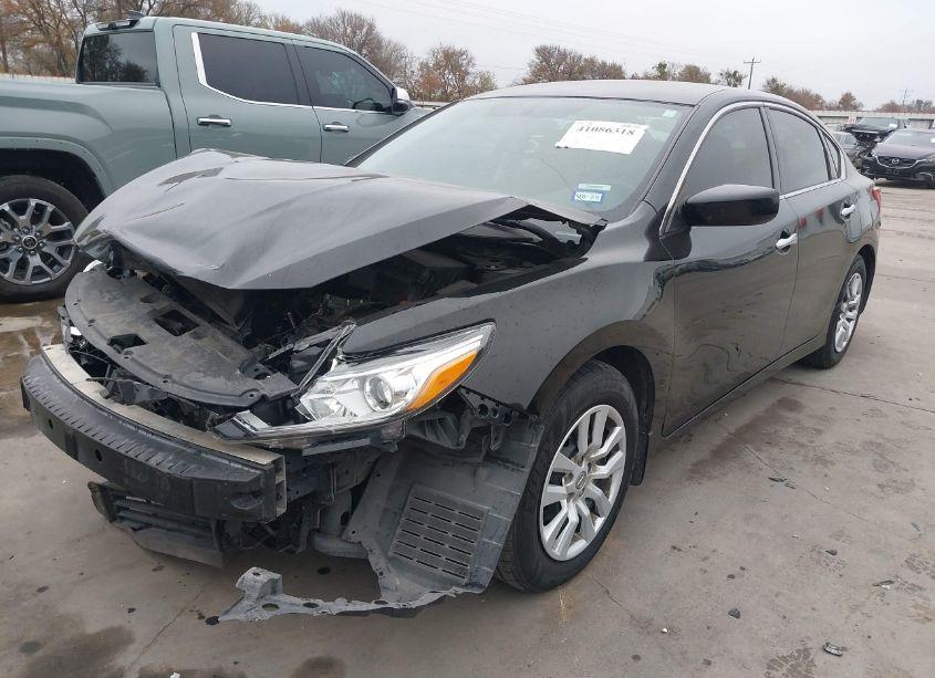 Photo 2 of 2017 Nissan Altima 2.5 S (VIN 1N4AL3AP6HC224706)
