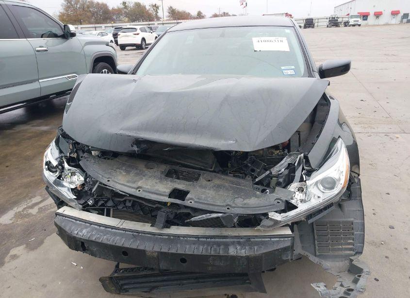 Photo 6 of 2017 Nissan Altima 2.5 S (VIN 1N4AL3AP6HC224706)