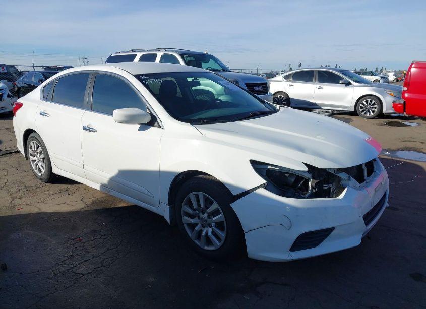 2017 Nissan Altima 2.5 S (VIN 1N4AL3AP6HC228626) main photo