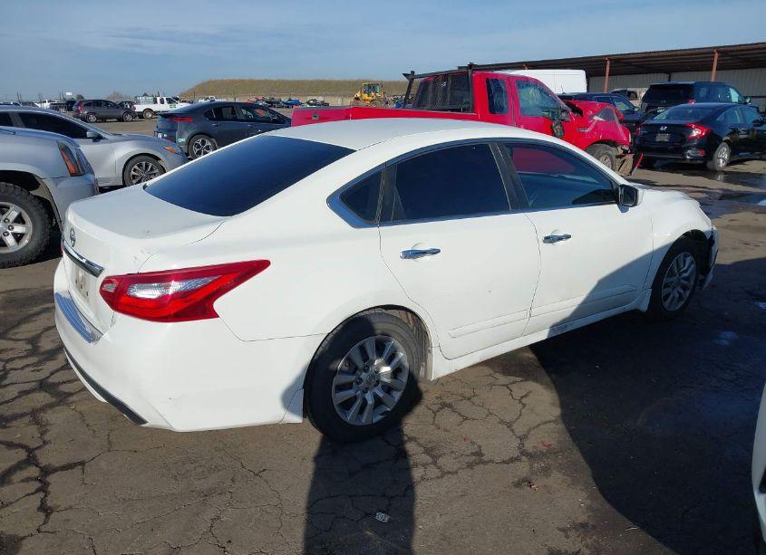 Photo 4 of 2017 Nissan Altima 2.5 S (VIN 1N4AL3AP6HC228626)