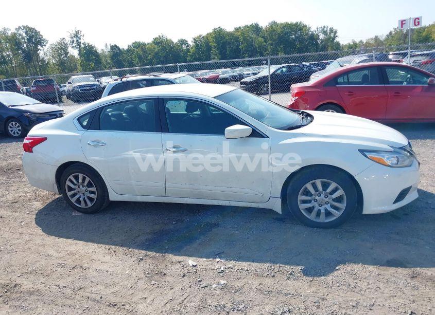 Photo 13 of 2017 Nissan Altima 2.5 S (VIN 1N4AL3AP6HC238007)