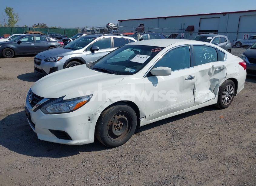 Photo 2 of 2017 Nissan Altima 2.5 S (VIN 1N4AL3AP6HC238007)