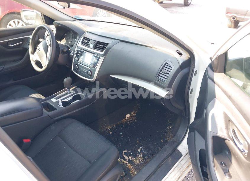 Photo 5 of 2017 Nissan Altima 2.5 S (VIN 1N4AL3AP6HC238007)