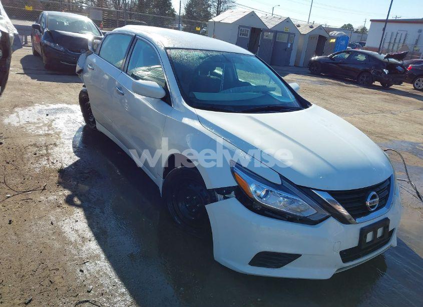 2017 Nissan Altima 2.5 S (VIN 1N4AL3AP6HC243997) main photo
