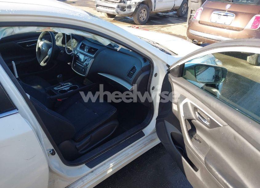 Photo 5 of 2017 Nissan Altima 2.5 S (VIN 1N4AL3AP6HC243997)