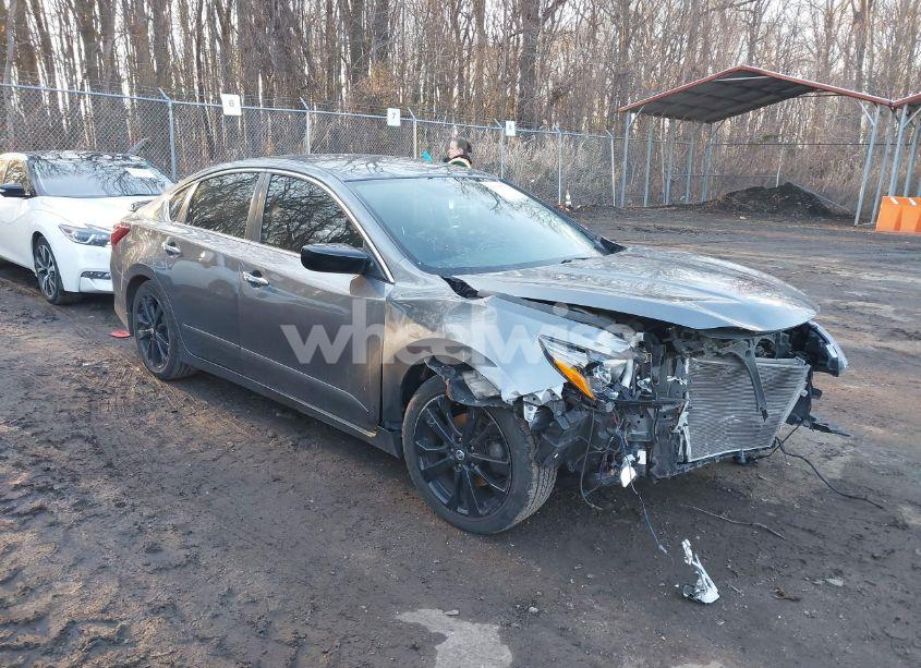 2017 Nissan Altima 2.5 SR (VIN 1N4AL3AP6HC246558) main photo