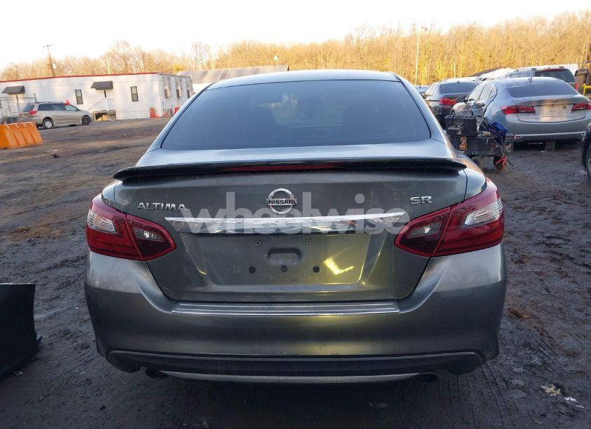 Photo 16 of 2017 Nissan Altima 2.5 SR (VIN 1N4AL3AP6HC246558)