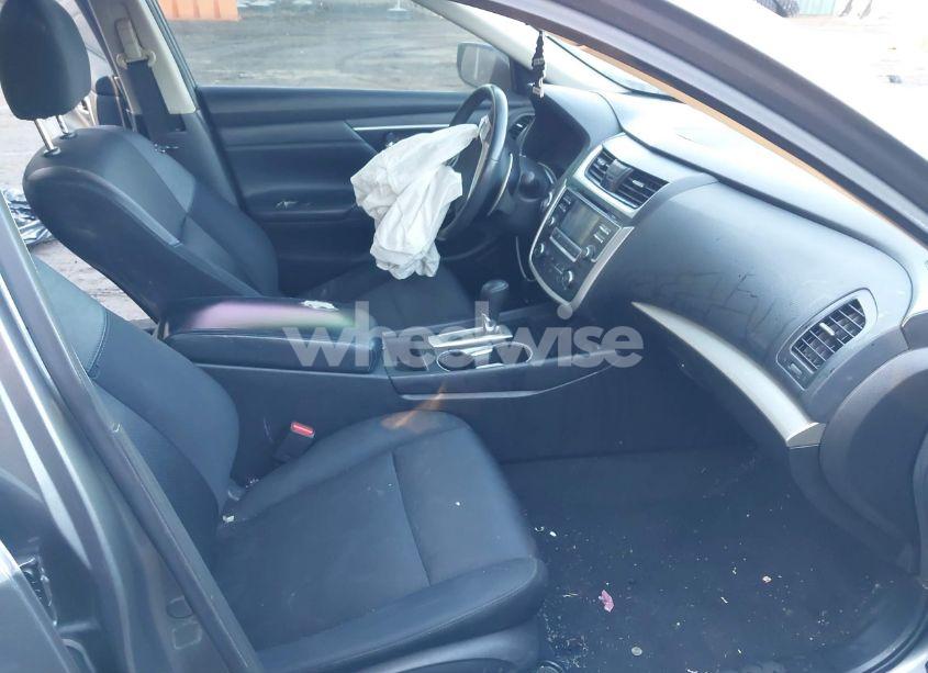 Photo 5 of 2017 Nissan Altima 2.5 SR (VIN 1N4AL3AP6HC246558)