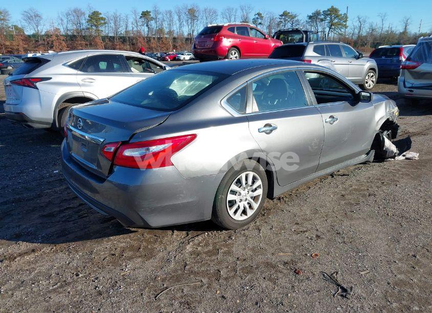 Photo 4 of 2017 Nissan Altima 2.5 S (VIN 1N4AL3AP6HC255857)