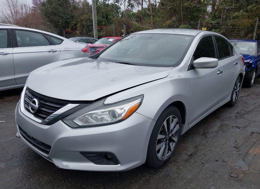 Photo 2 of 2017 Nissan Altima 2.5 SV (VIN 1N4AL3AP6HC256345)