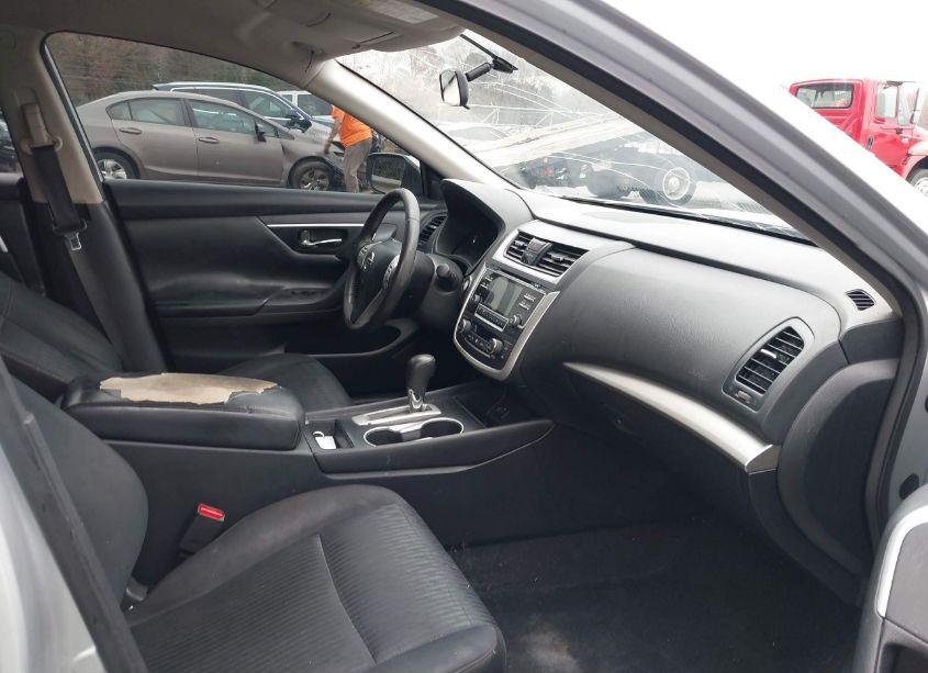 Photo 5 of 2017 Nissan Altima 2.5 SV (VIN 1N4AL3AP6HC256345)