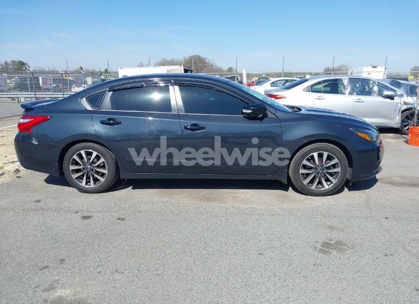 Photo 13 of 2017 Nissan Altima 2.5 SL (VIN 1N4AL3AP6HC268544)