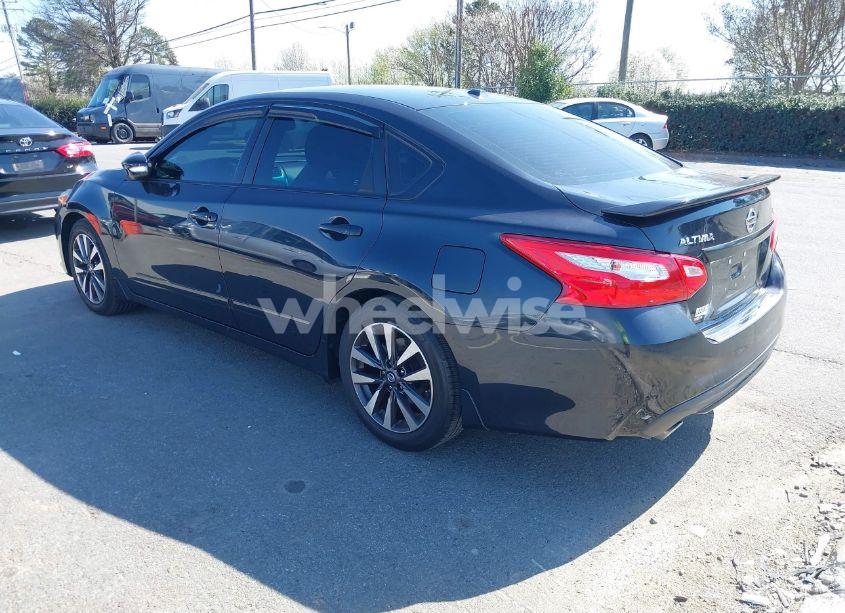 Photo 3 of 2017 Nissan Altima 2.5 SL (VIN 1N4AL3AP6HC268544)