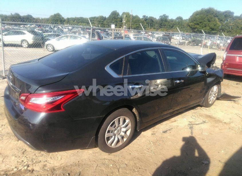 Photo 4 of 2017 Nissan Altima 2.5 S (VIN 1N4AL3AP6HC269631)