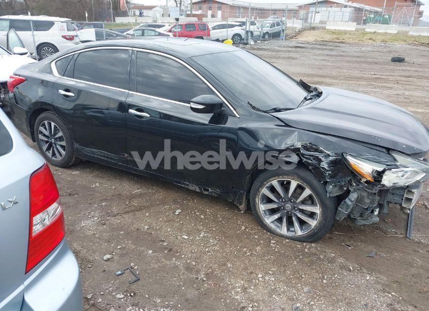 Photo 13 of 2017 Nissan Altima 2.5 SV (VIN 1N4AL3AP6HC272500)
