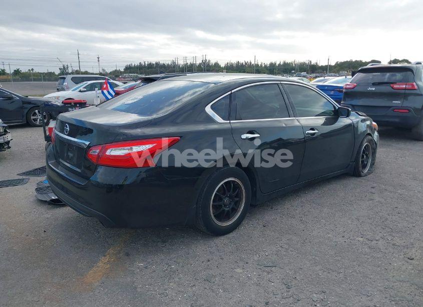 Photo 4 of 2017 Nissan Altima 2.5 S (VIN 1N4AL3AP6HC278524)