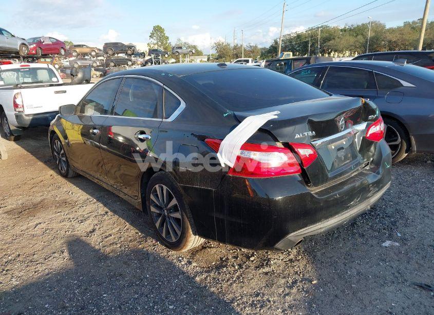 Photo 3 of 2017 Nissan Altima 2.5 SV (VIN 1N4AL3AP6HC280175)