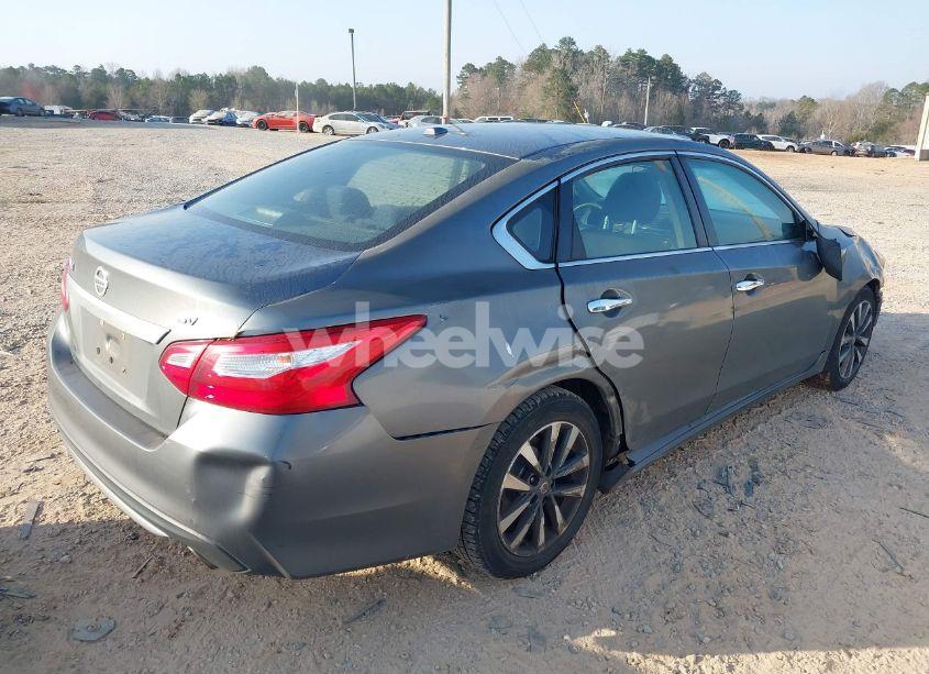 Photo 4 of 2017 Nissan Altima 2.5 SV (VIN 1N4AL3AP6HC280239)