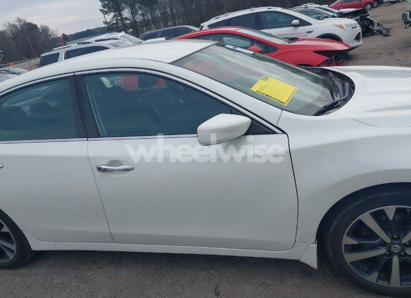 Photo 13 of 2017 Nissan Altima 2.5 SR (VIN 1N4AL3AP6HC290074)