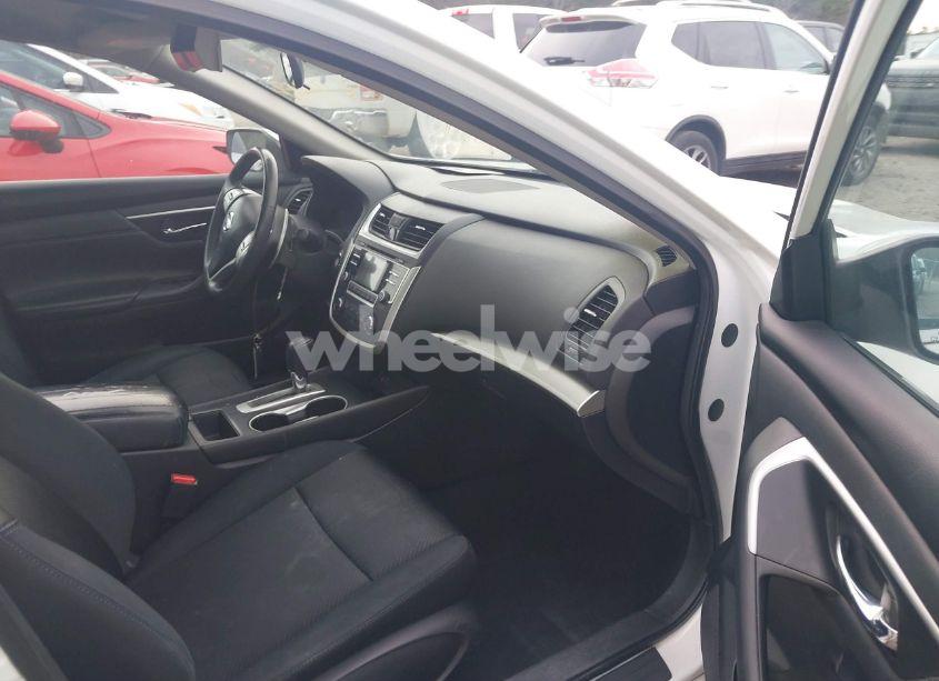 Photo 5 of 2017 Nissan Altima 2.5 SR (VIN 1N4AL3AP6HC290074)