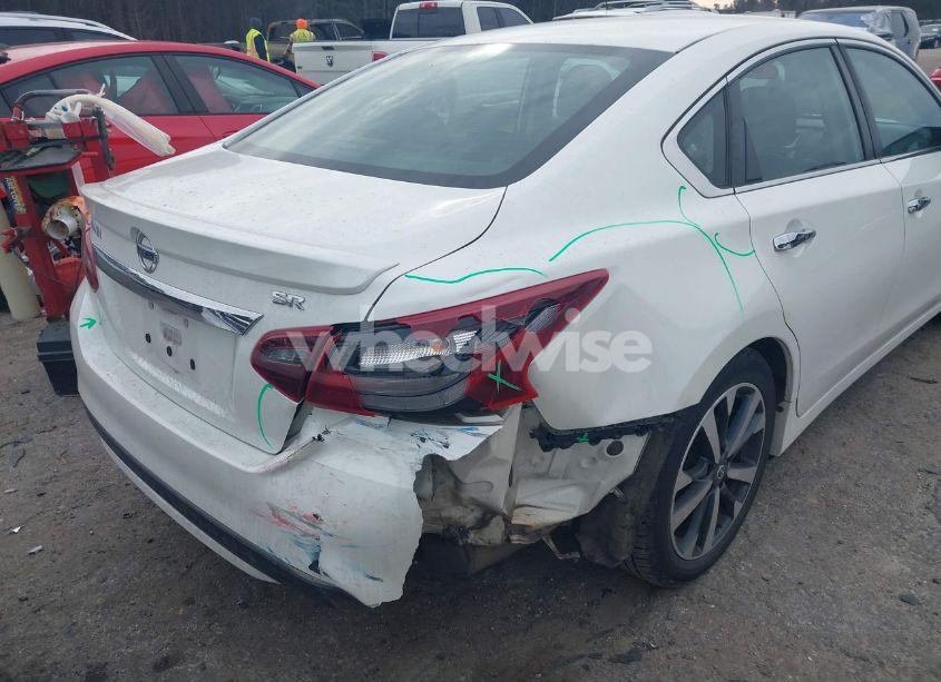Photo 6 of 2017 Nissan Altima 2.5 SR (VIN 1N4AL3AP6HC290074)