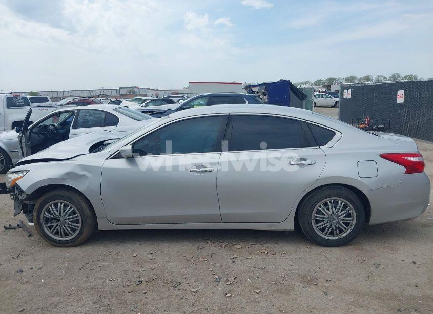 Photo 15 of 2017 Nissan Altima 2.5 S (VIN 1N4AL3AP6HC290754)