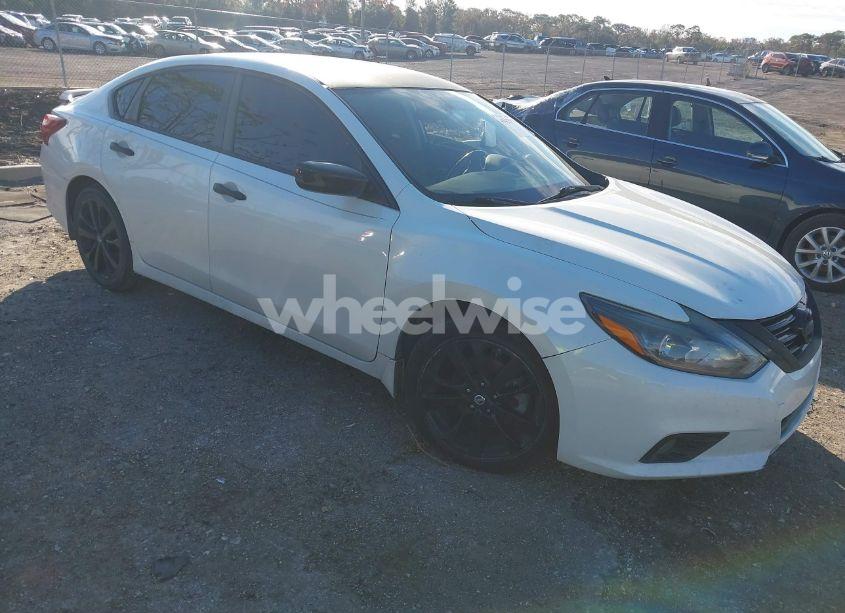 2017 Nissan Altima 2.5 SR (VIN 1N4AL3AP6HC297767) main photo
