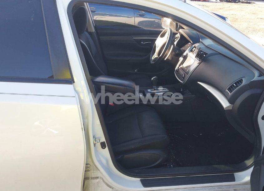 Photo 5 of 2017 Nissan Altima 2.5 SR (VIN 1N4AL3AP6HC297767)