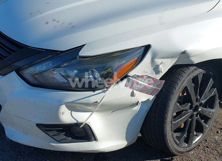 Photo 6 of 2017 Nissan Altima 2.5 SR (VIN 1N4AL3AP6HC297767)