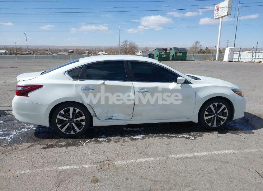 Photo 13 of 2017 Nissan Altima 2.5 SR (VIN 1N4AL3AP6HC477203)