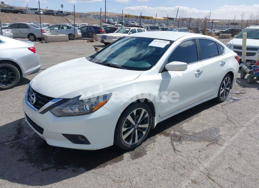 Photo 2 of 2017 Nissan Altima 2.5 SR (VIN 1N4AL3AP6HC477203)