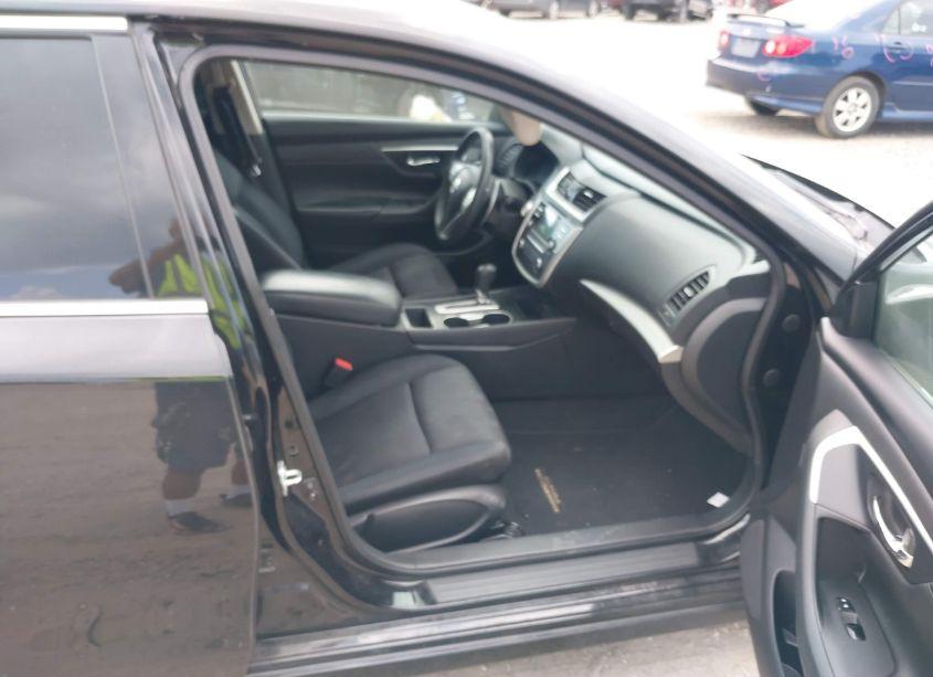 Photo 5 of 2017 Nissan Altima 2.5 SR (VIN 1N4AL3AP6HC483891)